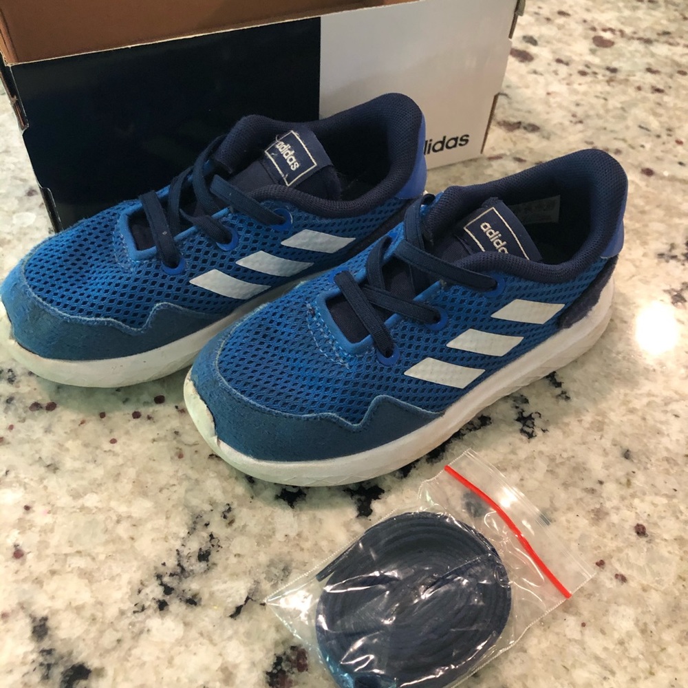 Adidas Boys // Archivo I - size 9